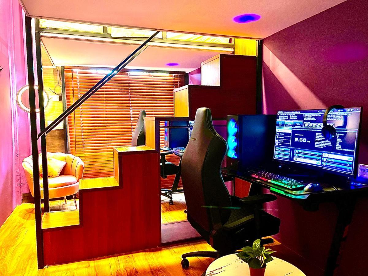 Arena Esports Hotel @ Bugis Village Сингапур Экстерьер фото
