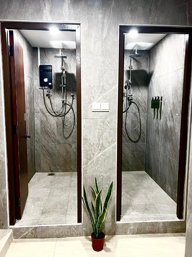 Arena Esports Hotel @ Bugis Village Сингапур Экстерьер фото