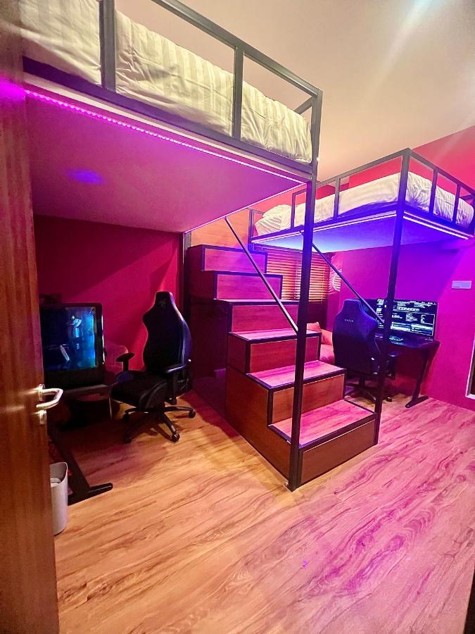 Arena Esports Hotel @ Bugis Village Сингапур Экстерьер фото